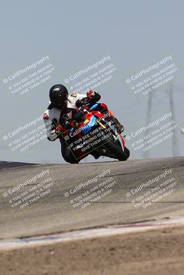 media/May-22-2023-Fastrack Riders (Mon) [[ae7626d9d8]]/Level 2/1230pm (Outside Grapevine)/